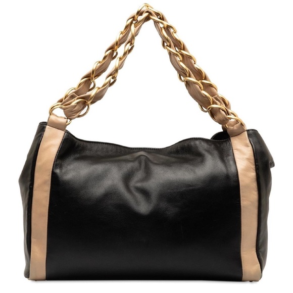 RARE Chanel Olsen Lambskin Hobo Bag - Picture 2 of 15